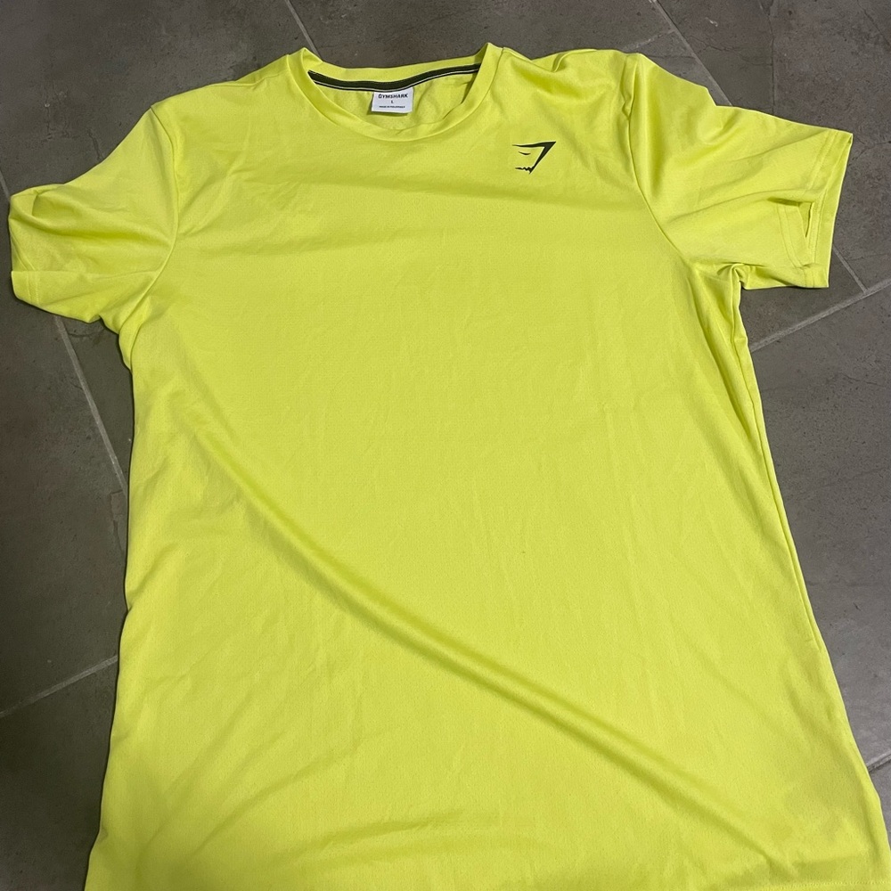 Gymshark Men’s Large Neon Yellow Performance Tee